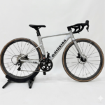 RT600 Road Bike With Carbon Steel Frame white Colour